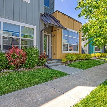 Modern Townhome Near Old Town, Breweries, & River! フォート・コリンズ エクステリア 写真