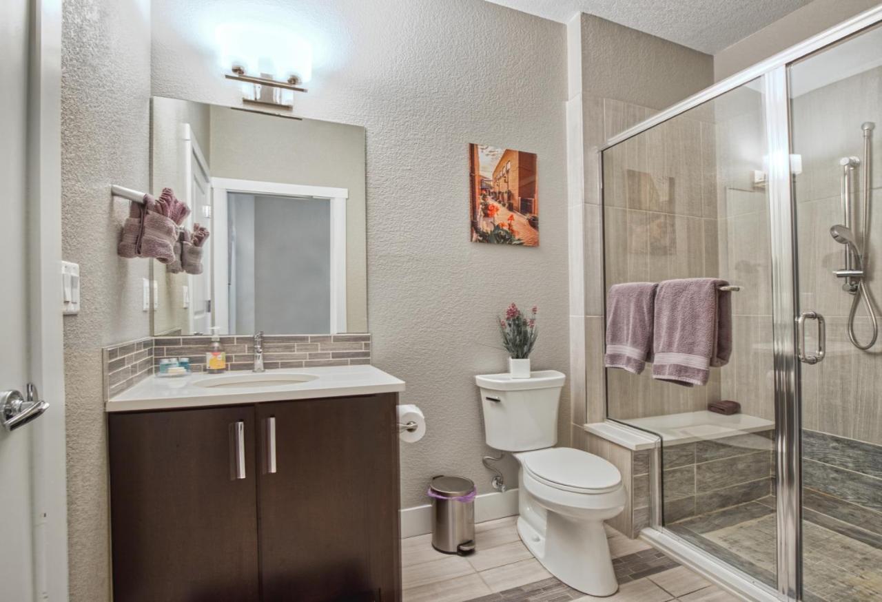 Modern Townhome Near Old Town, Breweries, & River! フォート・コリンズ エクステリア 写真